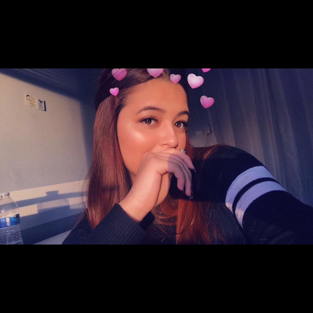 Meet your Posher, Monica